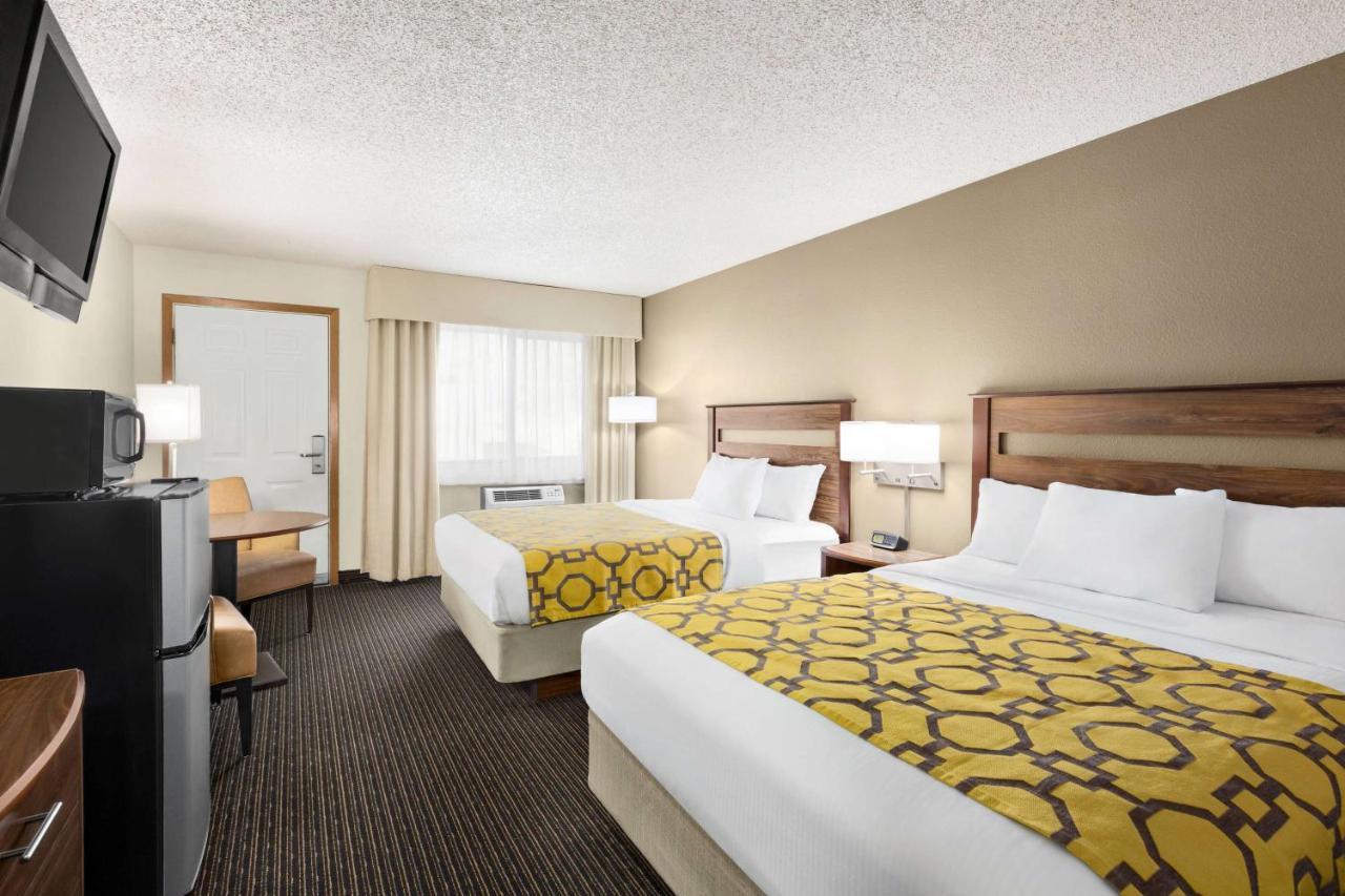 Hotel Baymont By Wyndham Whitefish Exterior foto