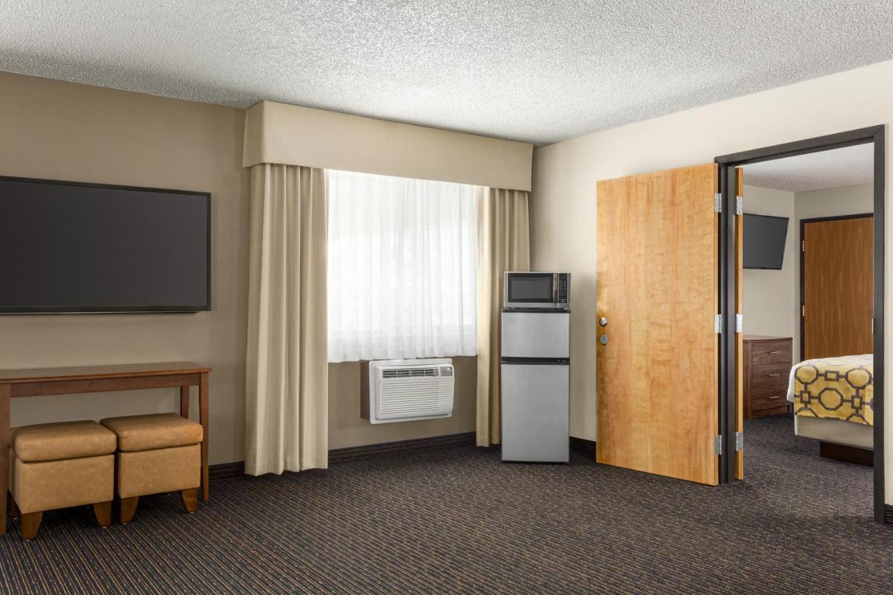 Hotel Baymont By Wyndham Whitefish Exterior foto
