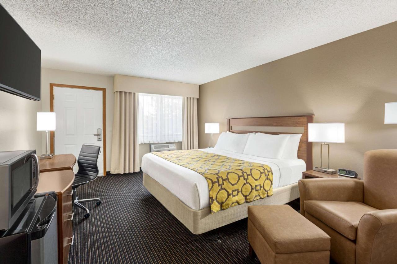 Hotel Baymont By Wyndham Whitefish Exterior foto