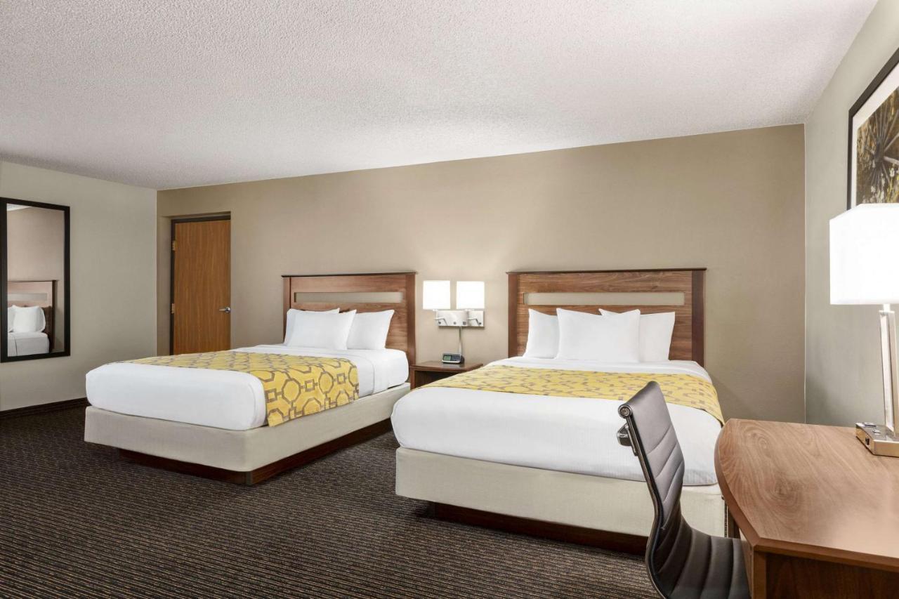 Hotel Baymont By Wyndham Whitefish Exterior foto